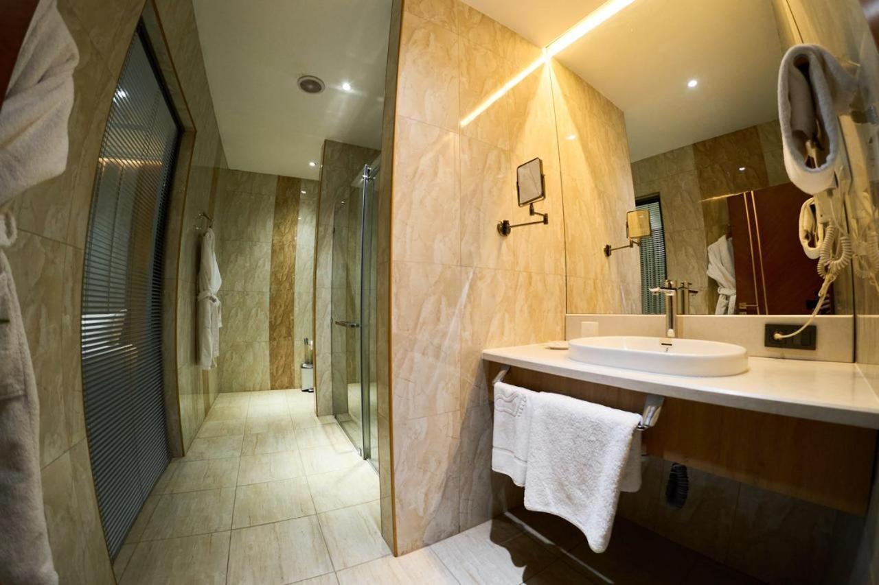 Edem Hotel Turkistan Стая снимка