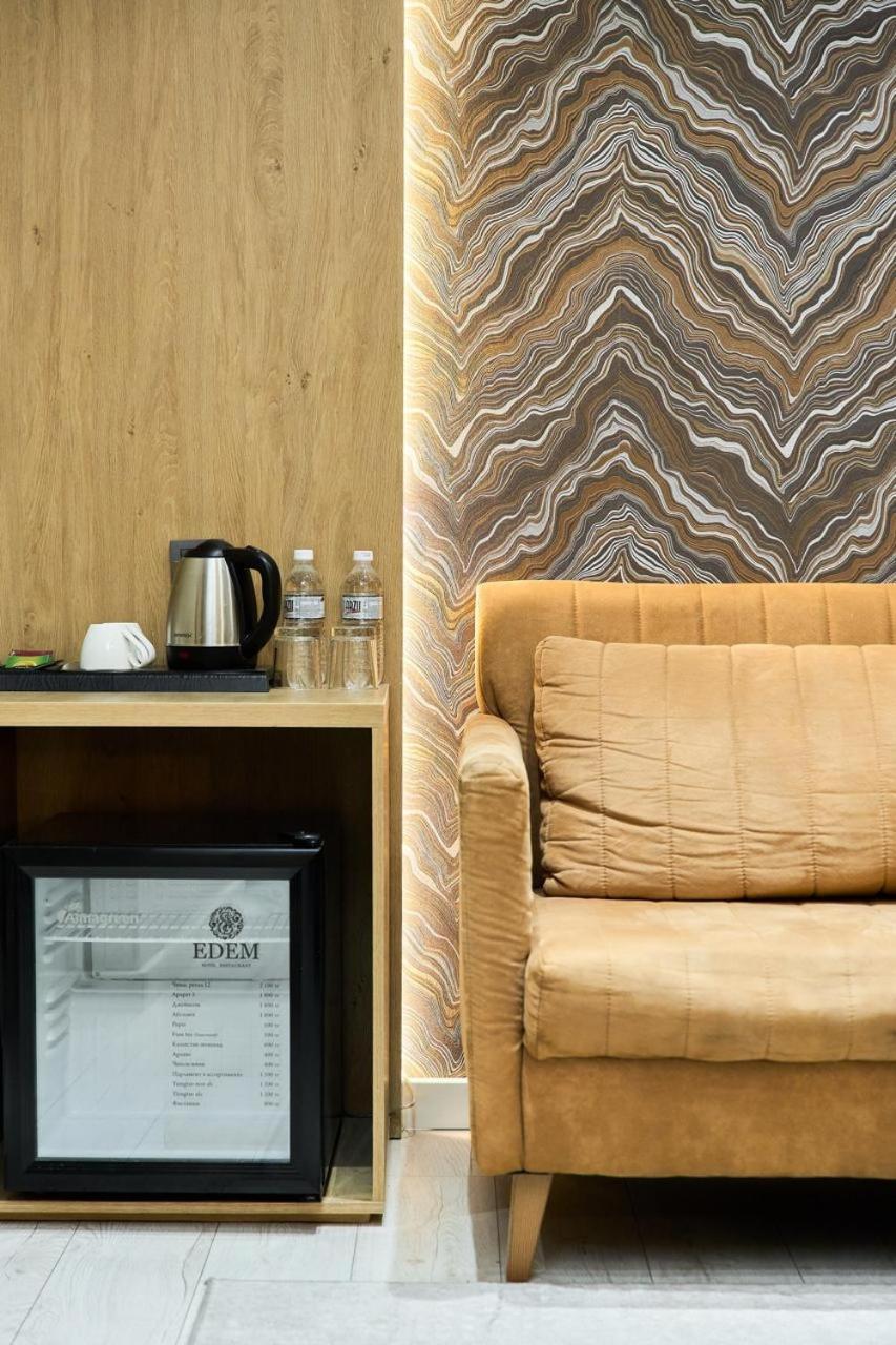 Edem Hotel Turkistan Екстериор снимка